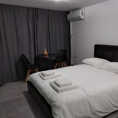 Cozy Place In The Heart Of Harbor Διαμέρισμα Πάφος Εξωτερικό φωτογραφία